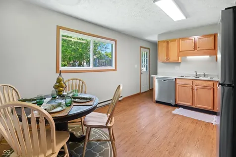170 Midway Court S Hope IN 47246