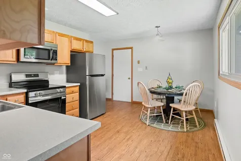 170 Midway Court S Hope IN 47246