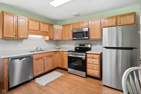 170 Midway Court S Hope IN 47246