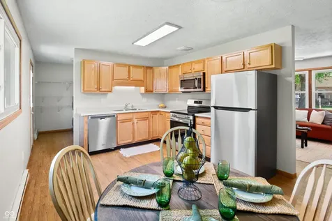 170 Midway Court S Hope IN 47246