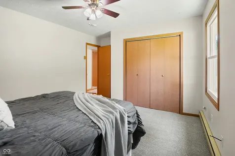 170 Midway Court S Hope IN 47246