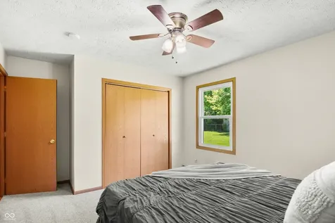 170 Midway Court S Hope IN 47246
