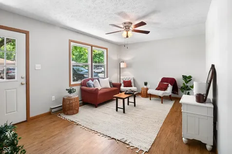 170 Midway Court S Hope IN 47246