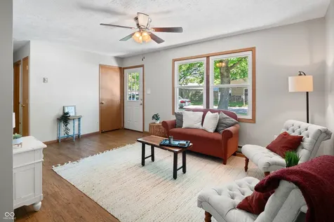 170 Midway Court S Hope IN 47246