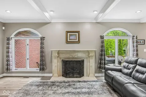 152 Derbyshire Drive Indianapolis IN 46229