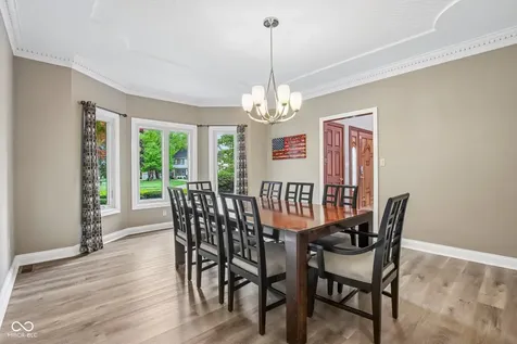 152 Derbyshire Drive Indianapolis IN 46229
