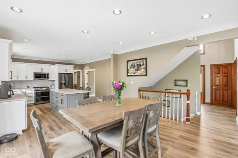 152 Derbyshire Drive Indianapolis IN 46229