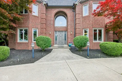 152 Derbyshire Drive Indianapolis IN 46229