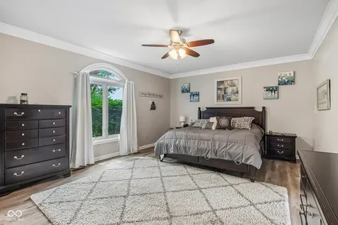 152 Derbyshire Drive Indianapolis IN 46229