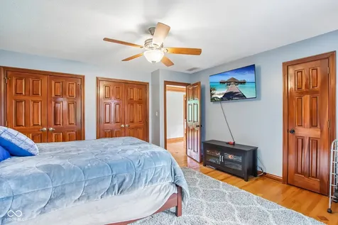 152 Derbyshire Drive Indianapolis IN 46229