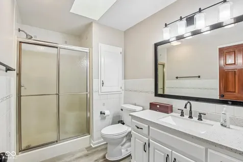 152 Derbyshire Drive Indianapolis IN 46229