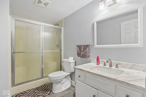 152 Derbyshire Drive Indianapolis IN 46229