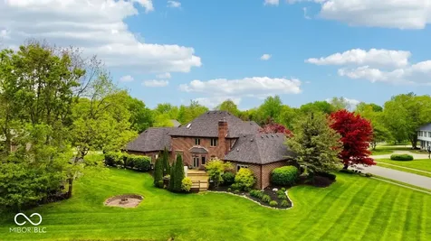 152 Derbyshire Drive Indianapolis IN 46229