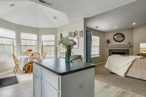 1259 Crisfield Circle Greenwood IN 46142