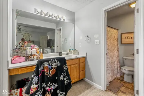 1259 Crisfield Circle Greenwood IN 46142