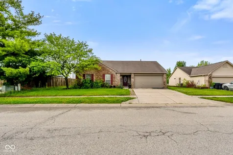 1259 Crisfield Circle Greenwood IN 46142