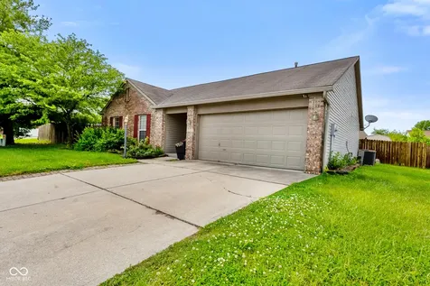 1259 Crisfield Circle Greenwood IN 46142