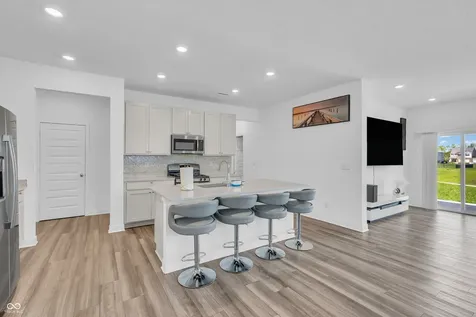 8146 Wagman Street Indianapolis IN 46113