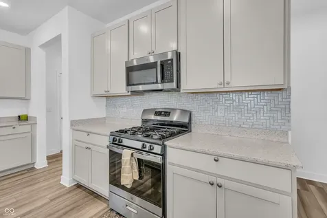 8146 Wagman Street Indianapolis IN 46113