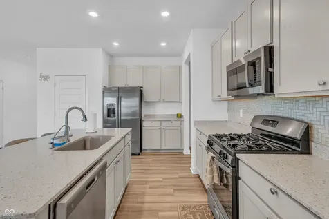 8146 Wagman Street Indianapolis IN 46113