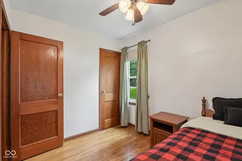 2817 E Southport Road Indianapolis IN 46227