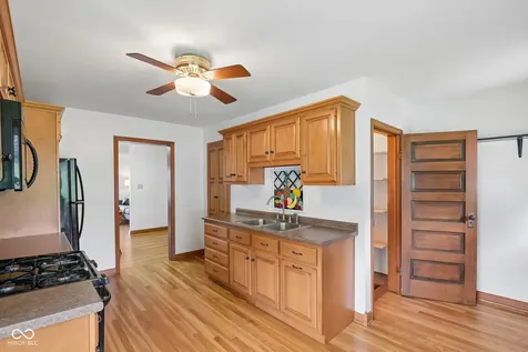 2817 E Southport Road Indianapolis IN 46227