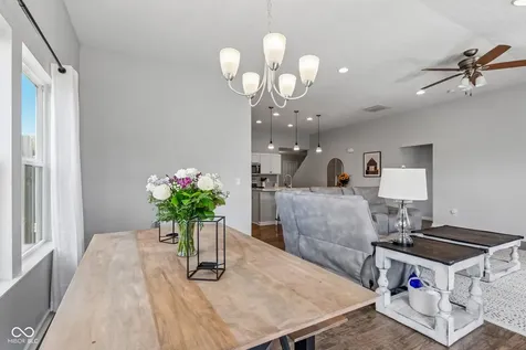 10413 Pintail Lane Indianapolis IN 46239