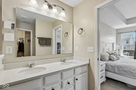 10413 Pintail Lane Indianapolis IN 46239