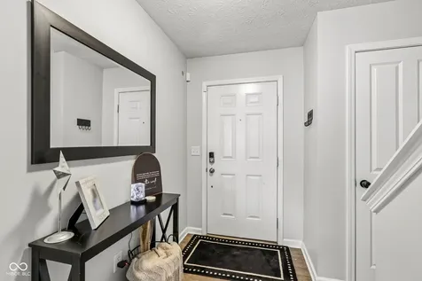 10413 Pintail Lane Indianapolis IN 46239