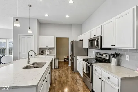 10413 Pintail Lane Indianapolis IN 46239