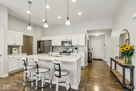 10413 Pintail Lane Indianapolis IN 46239