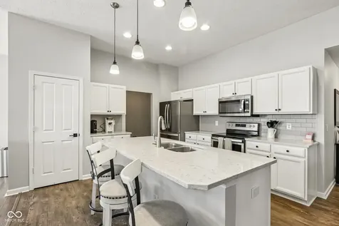 10413 Pintail Lane Indianapolis IN 46239