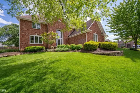9011 Anchor Bay Drive Indianapolis IN 46236