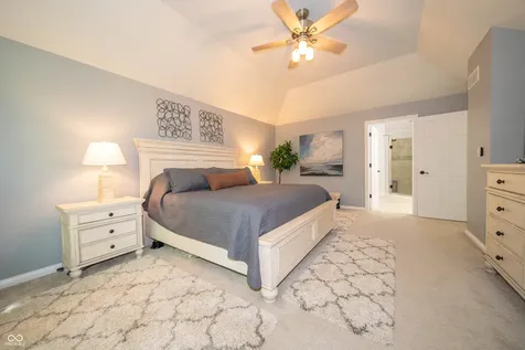 9011 Anchor Bay Drive Indianapolis IN 46236