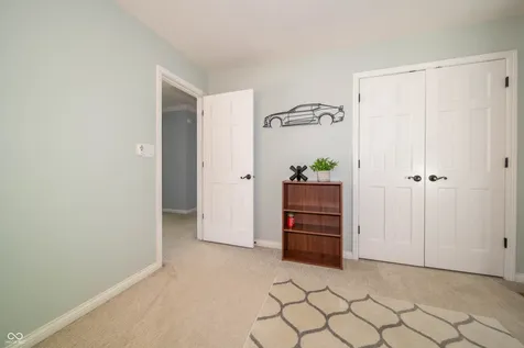 9011 Anchor Bay Drive Indianapolis IN 46236