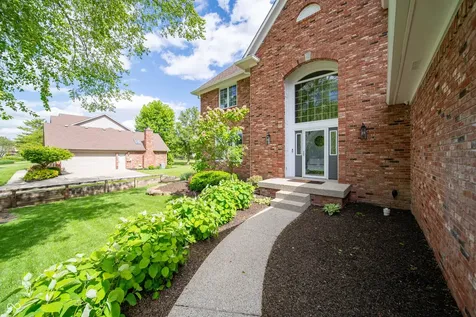 9011 Anchor Bay Drive Indianapolis IN 46236