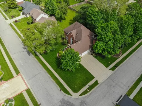 9011 Anchor Bay Drive Indianapolis IN 46236