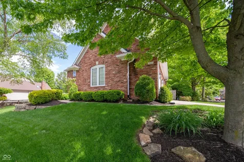 9011 Anchor Bay Drive Indianapolis IN 46236