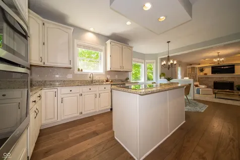 9011 Anchor Bay Drive Indianapolis IN 46236