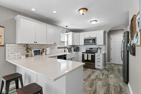 227 Shepherd Court Greenfield IN 46140