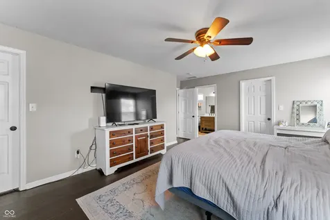 227 Shepherd Court Greenfield IN 46140