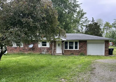 1720 E Lois Lane North Vernon IN 47265