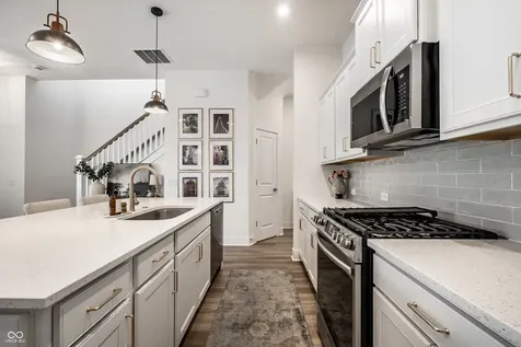 532 Steinbeck Place Carmel IN 46032