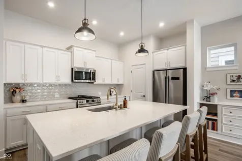 532 Steinbeck Place Carmel IN 46032