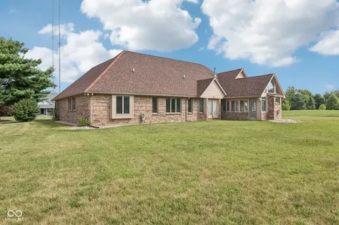 2002 Kerri Lynn Lane Kokomo IN 46902