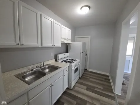 143 W 35th Street Indianapolis IN 46208
