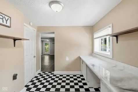 2520 W 60th Street Indianapolis IN 46228