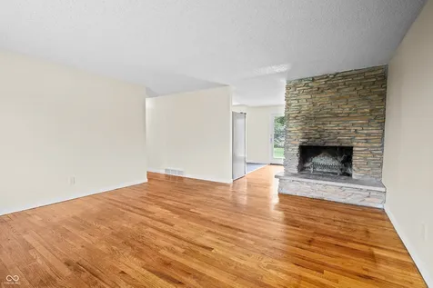 6838 Hague Road Indianapolis IN 46256