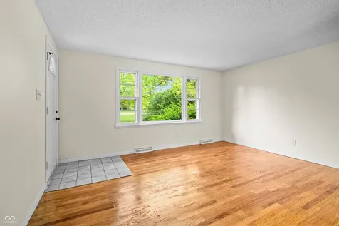 6838 Hague Road Indianapolis IN 46256