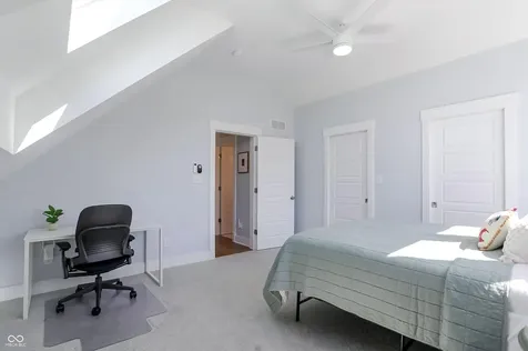 10472 Lower Garden Way Zionsville IN 46077